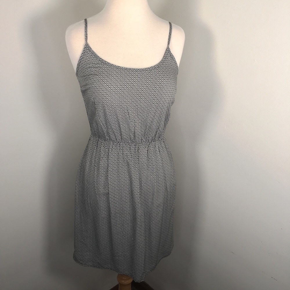 Old Navy XS NWT 100 rayon spaghetti strap print